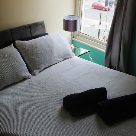 Apartamento City Heights Canterbury Exterior foto