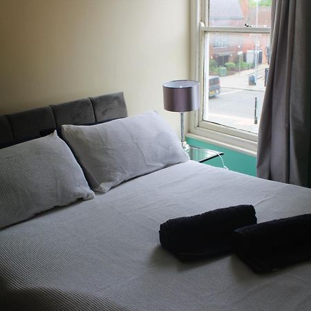 Apartamento City Heights Canterbury Exterior foto